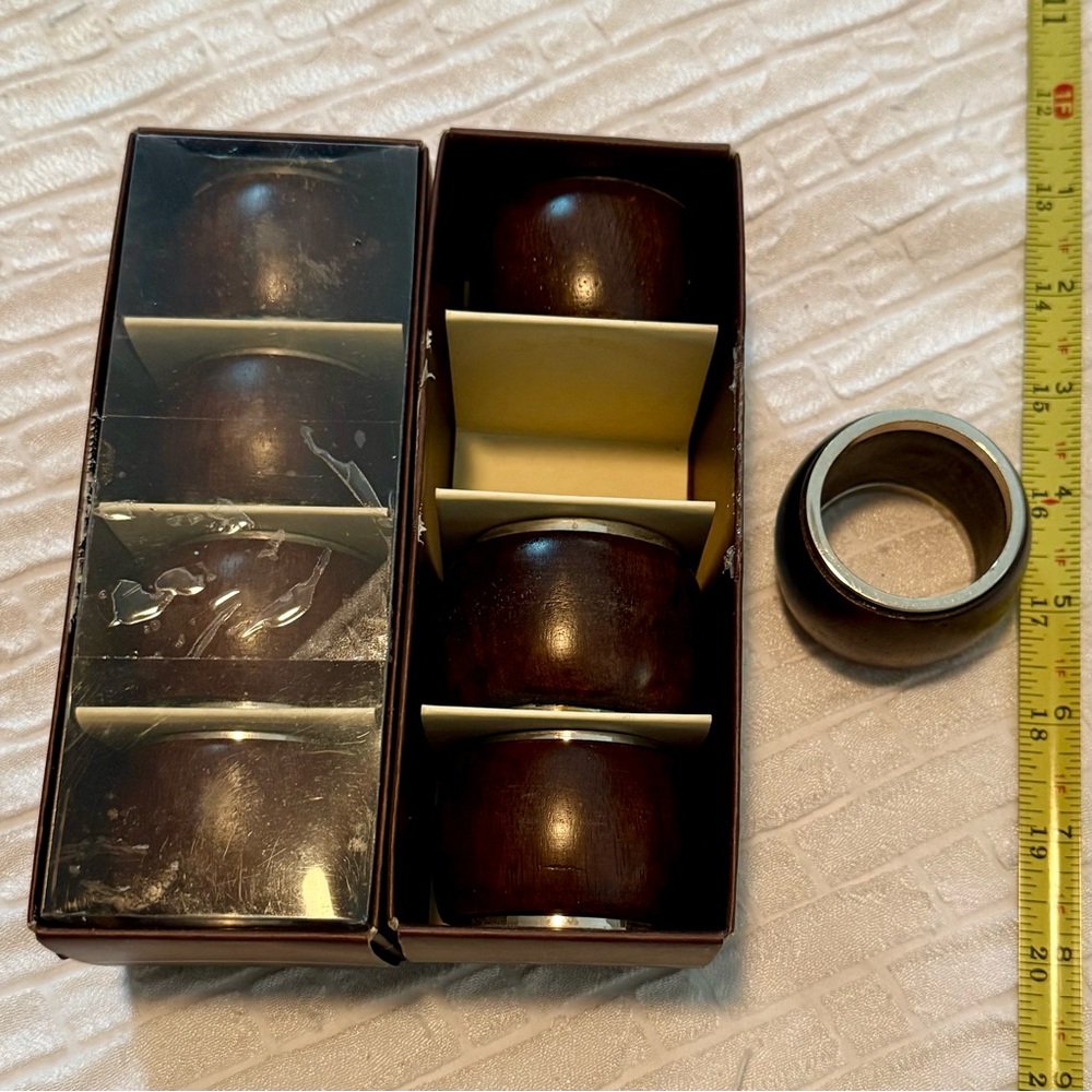 🍴 Lot 8 Williams-Sonoma Mango
Wood Napkin Rings holders Brass Nickel NWT NIB WS